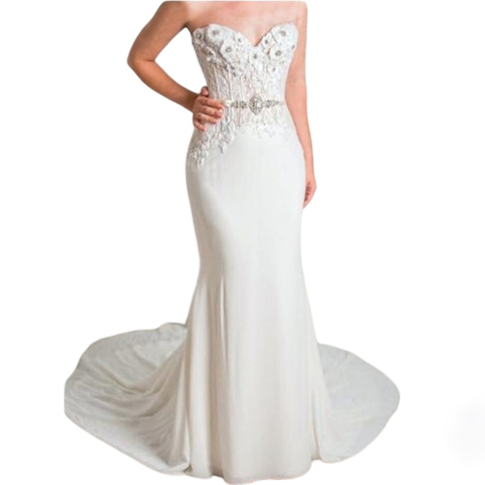 MARISA 118 EMBROIDERED IVORY TRUMPET DRESS WITH TRAIN HEART SHAPED CORSET